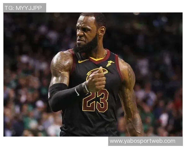 詹姆斯赞马克西谦逊每年共同训练备战新赛季