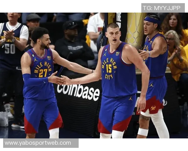 约基奇对阵鹈鹕表现惊艳近15场比赛12次三双助掘金战绩优异